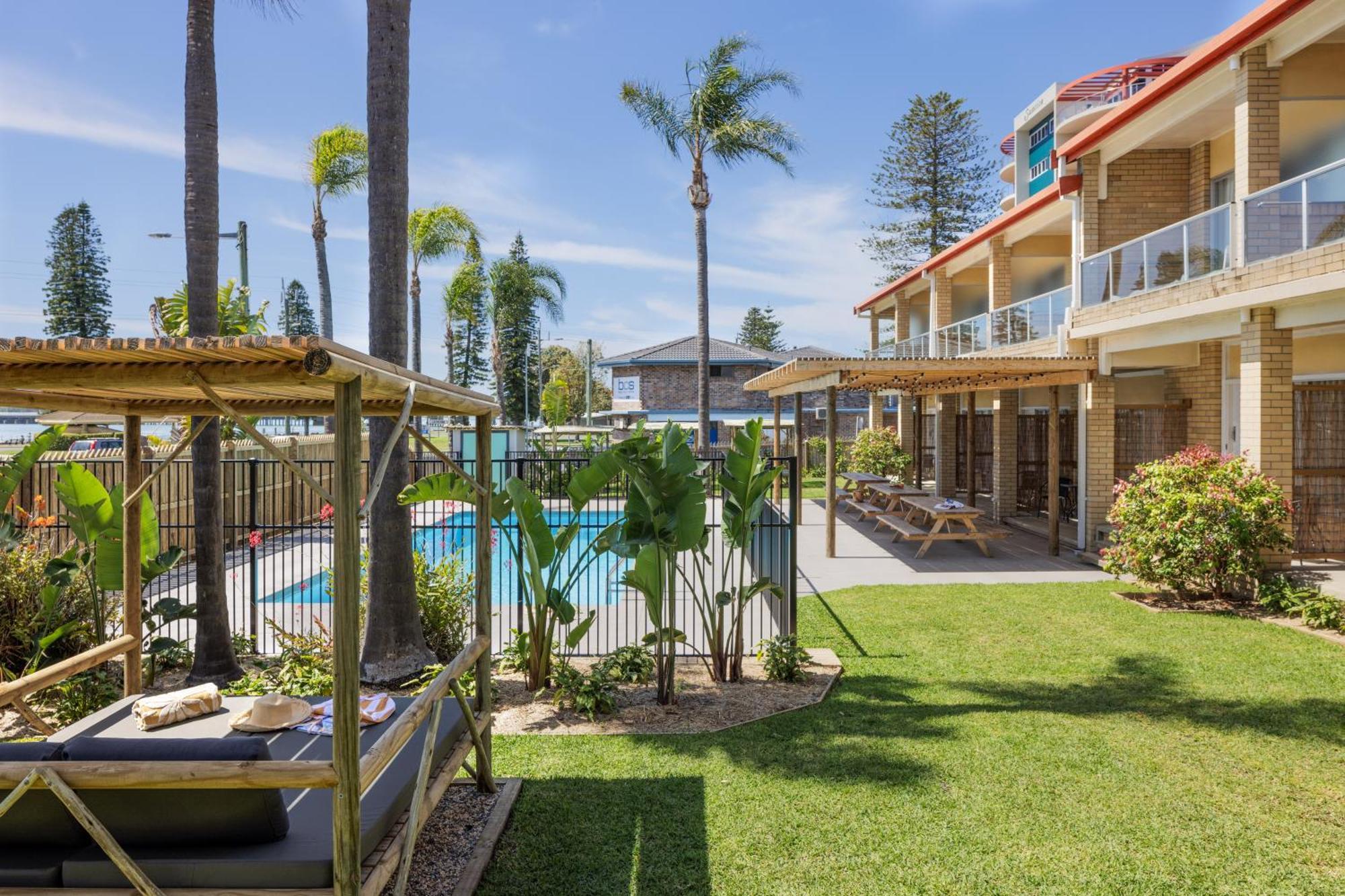 South Pacific Palms Motor Inn Tuncurry Zewnętrze zdjęcie